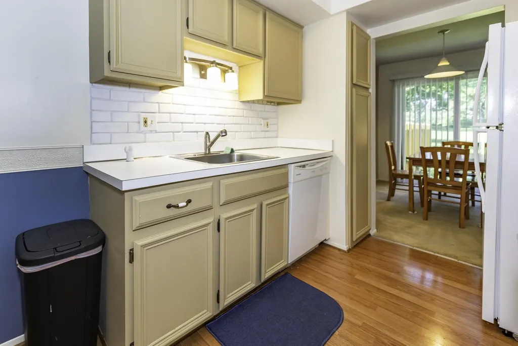 3351 Burbank Drive Ann Arbor City MI 48105