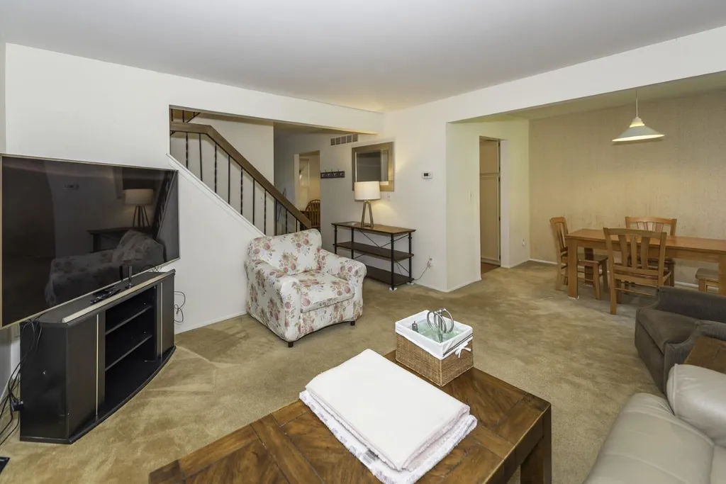 3351 Burbank Drive Ann Arbor City MI 48105