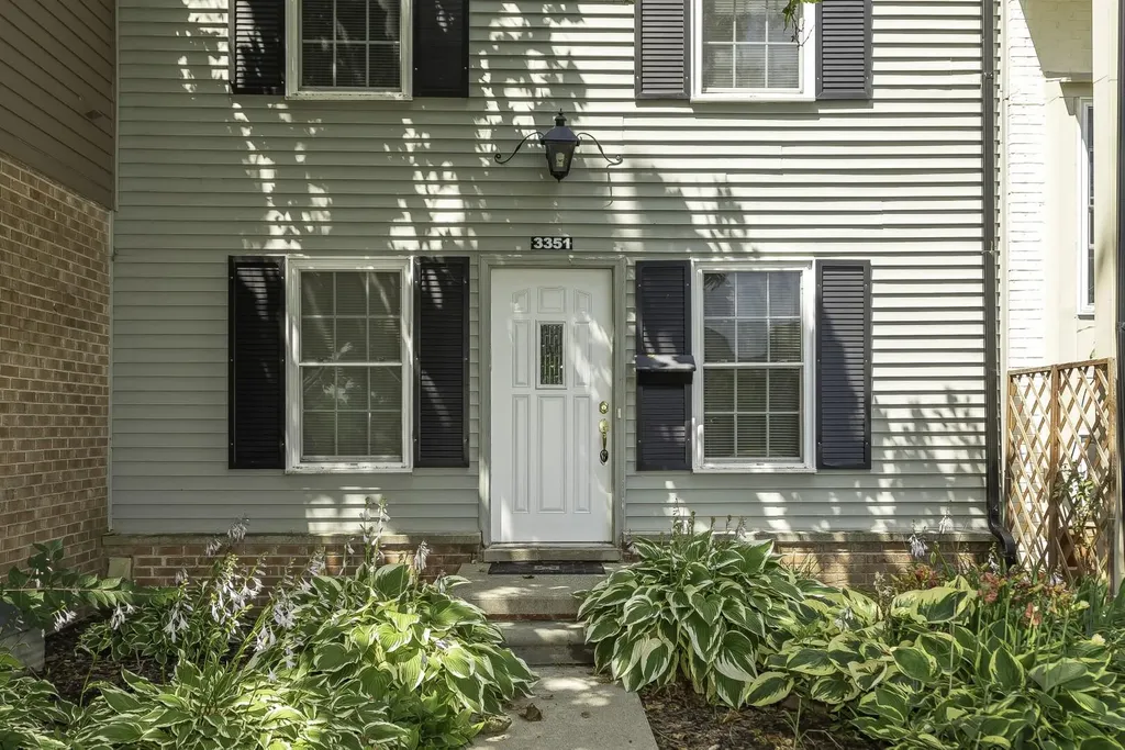 3351 Burbank Drive Ann Arbor City MI 48105