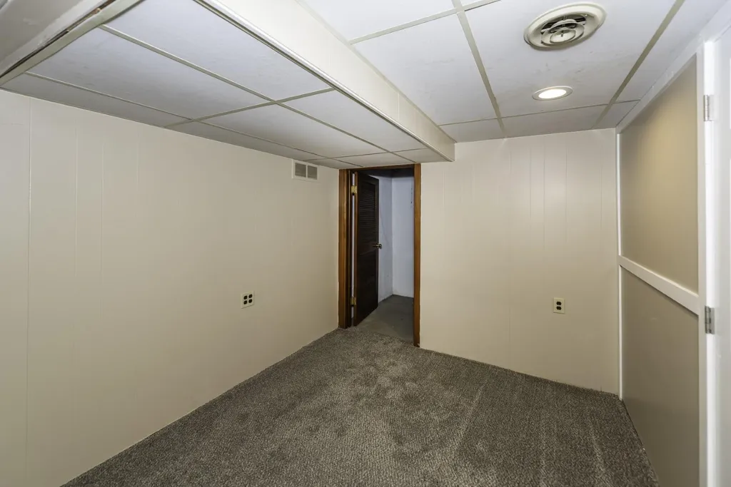 3351 Burbank Drive Ann Arbor City MI 48105