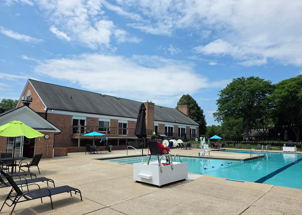 3351 Burbank Drive Ann Arbor City MI 48105