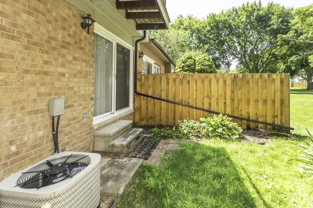 3351 Burbank Drive Ann Arbor City MI 48105