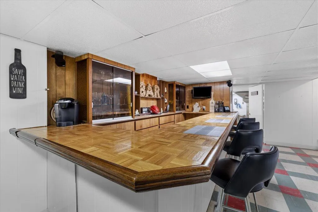 34650 Wood Street Livonia City MI 48154