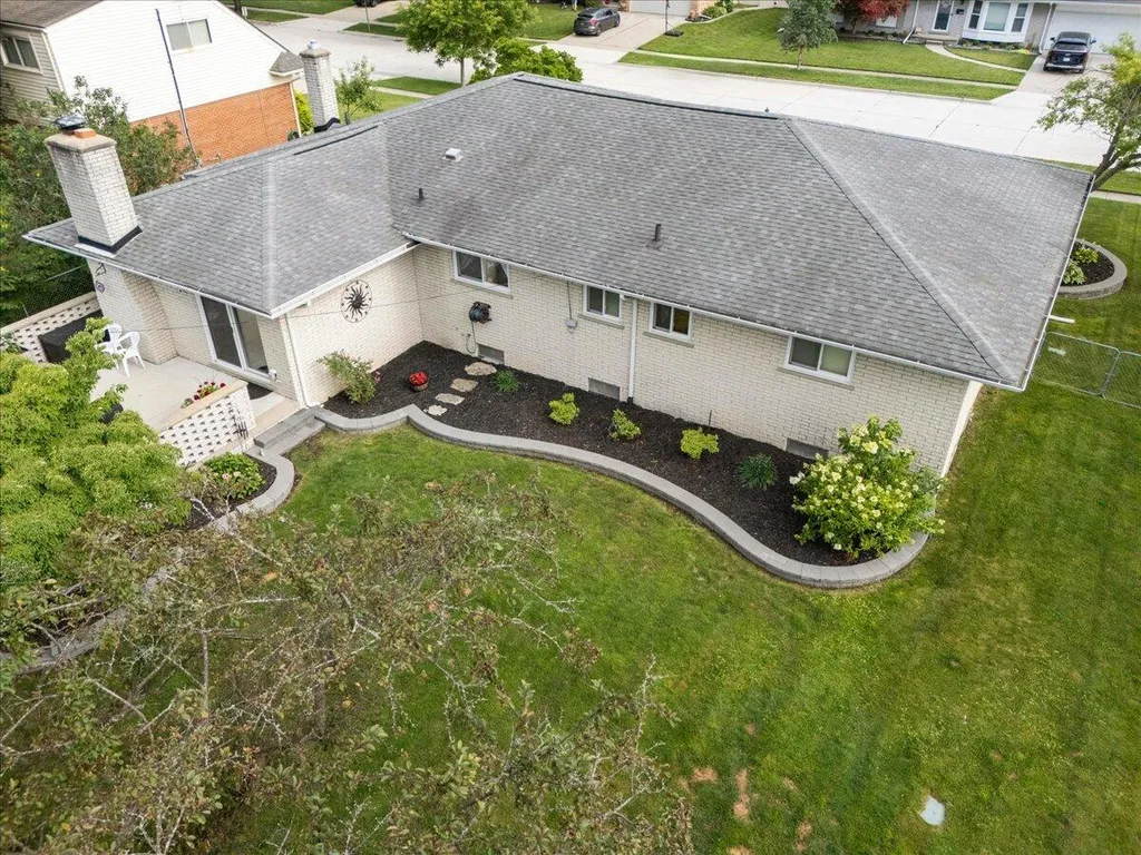 34650 Wood Street Livonia City MI 48154