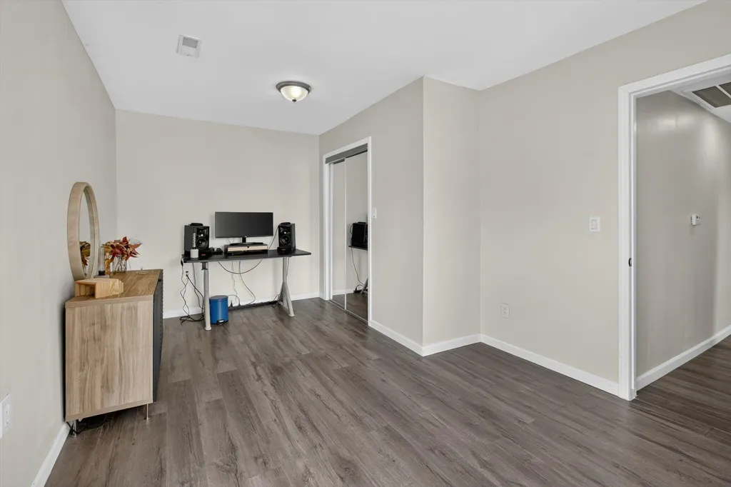 5827 Baker Street Detroit City MI 48209