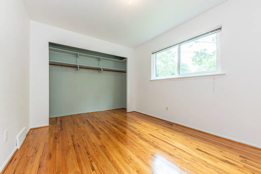640 Dellwood Drive Ann Arbor City MI 48103