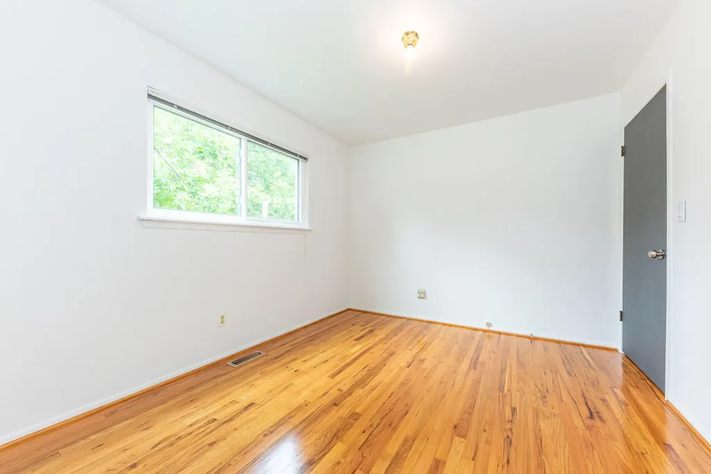 640 Dellwood Drive Ann Arbor City MI 48103