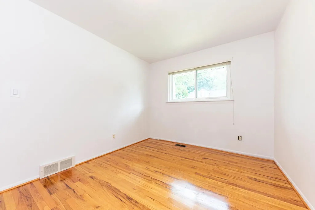 640 Dellwood Drive Ann Arbor City MI 48103