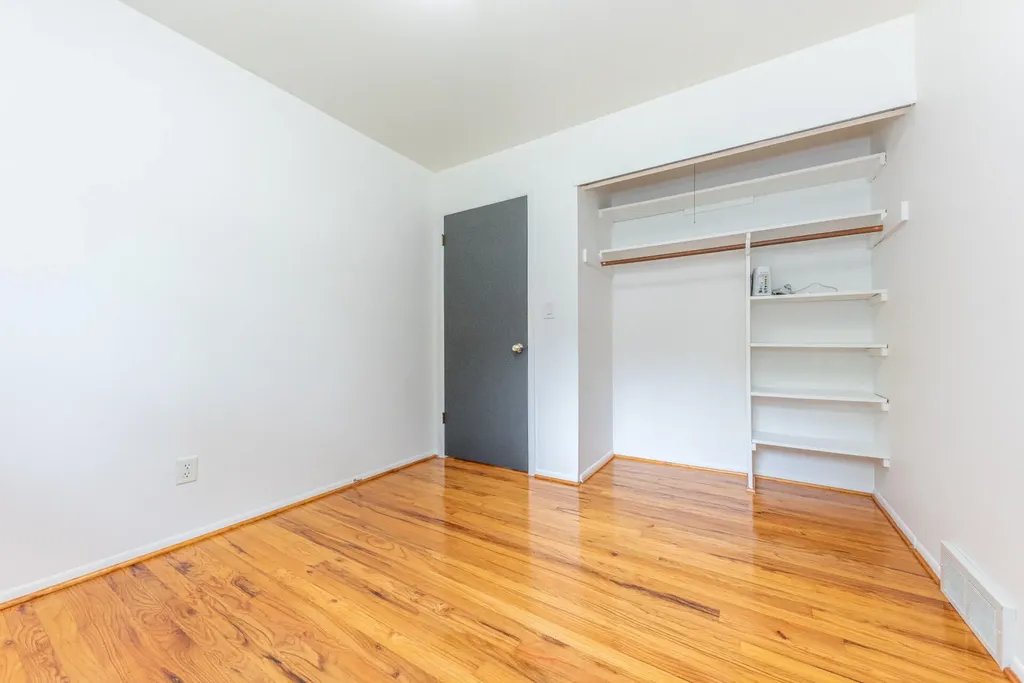 640 Dellwood Drive Ann Arbor City MI 48103