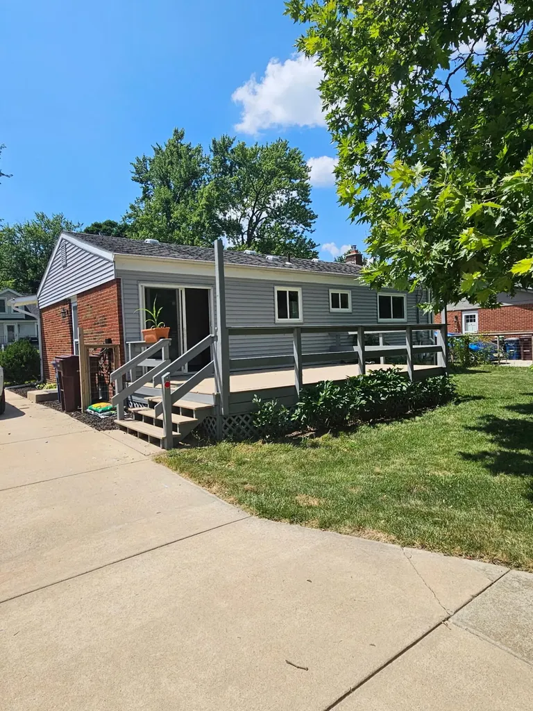 640 Dellwood Drive Ann Arbor City MI 48103