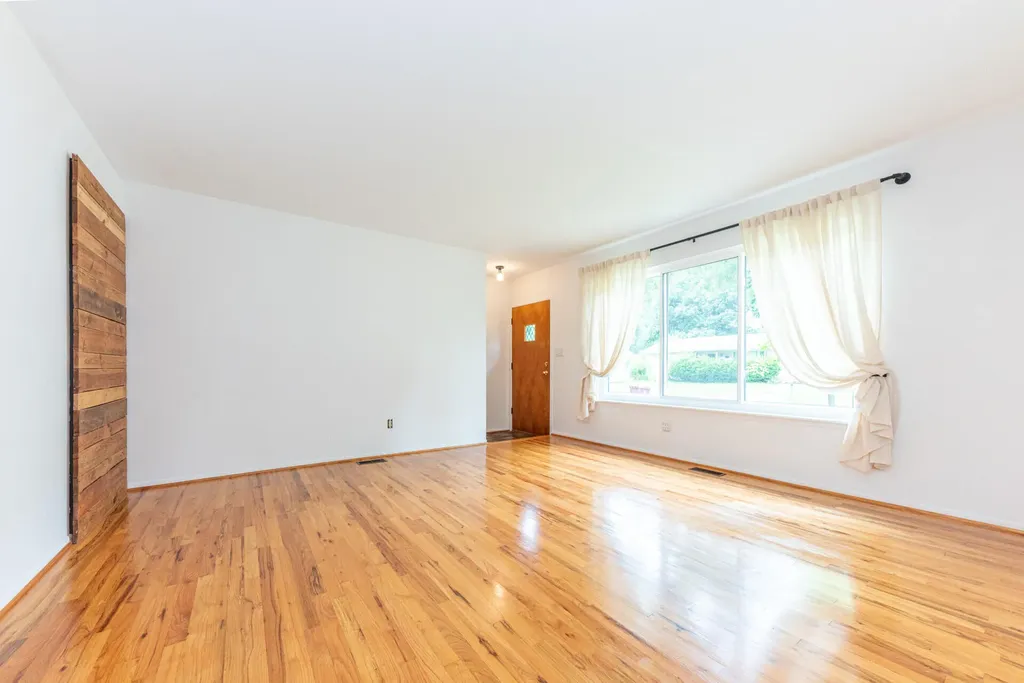 640 Dellwood Drive Ann Arbor City MI 48103