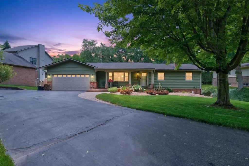 2801 N Tipsico Lake Road Hartland Township MI 48353
