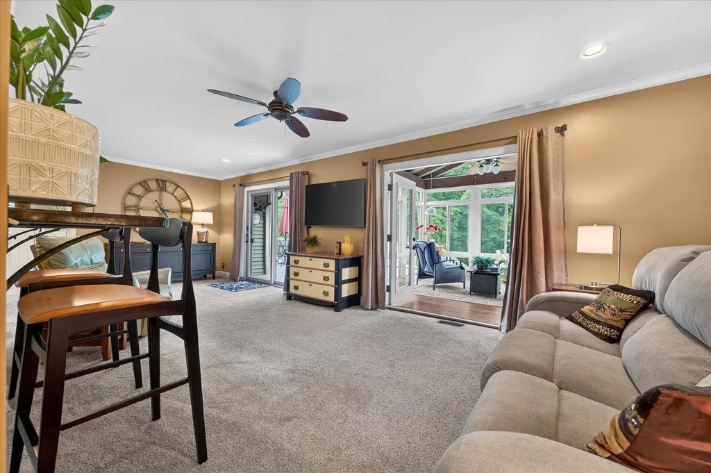 2801 N Tipsico Lake Road Hartland Township MI 48353