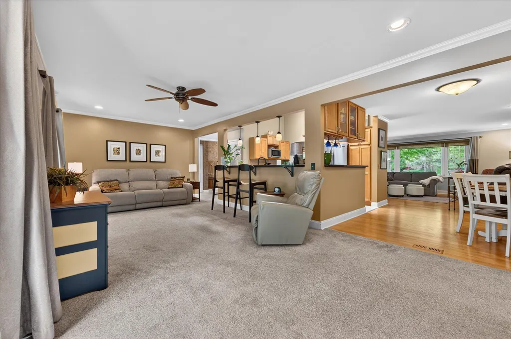 2801 N Tipsico Lake Road Hartland Township MI 48353