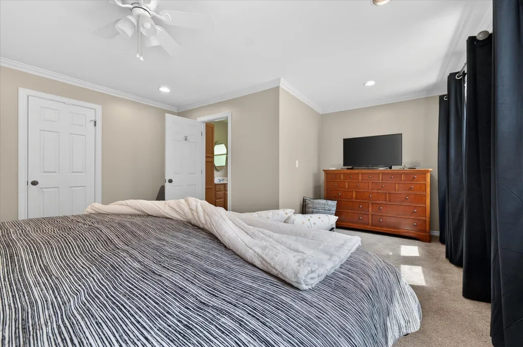 2801 N Tipsico Lake Road Hartland Township MI 48353