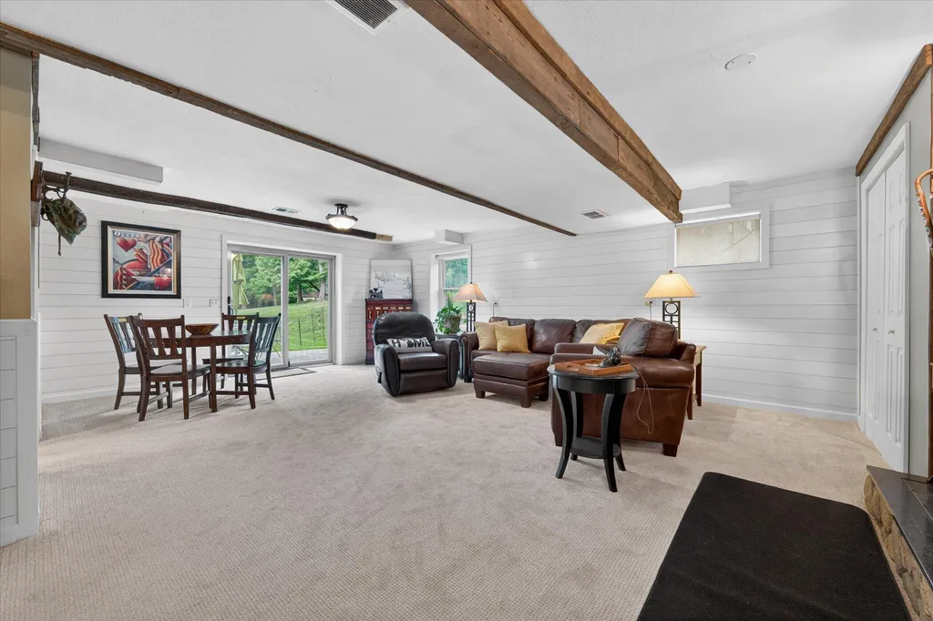 2801 N Tipsico Lake Road Hartland Township MI 48353