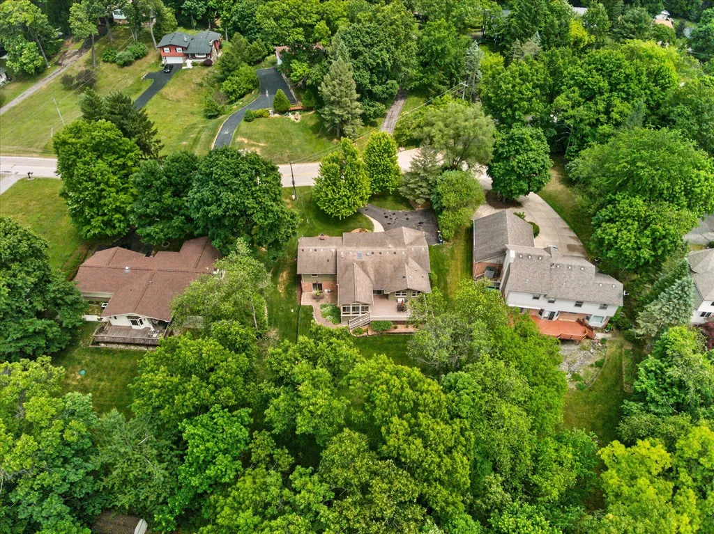 2801 N Tipsico Lake Road Hartland Township MI 48353