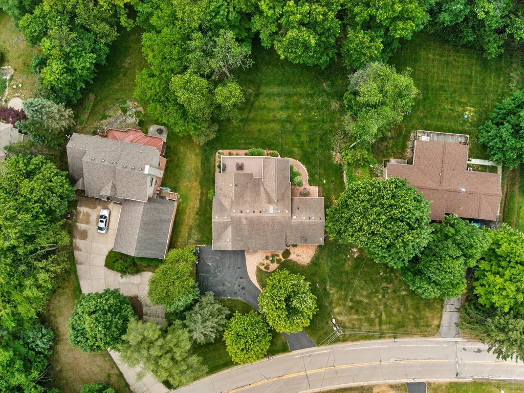 2801 N Tipsico Lake Road Hartland Township MI 48353