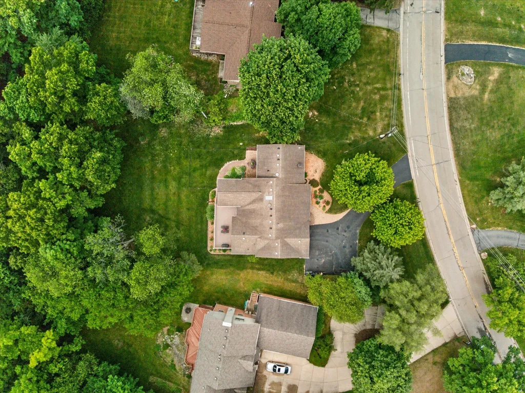 2801 N Tipsico Lake Road Hartland Township MI 48353
