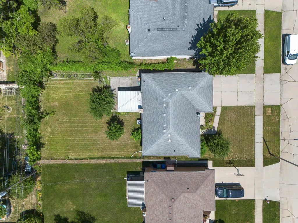 26711 Masch Drive Warren City MI 48091