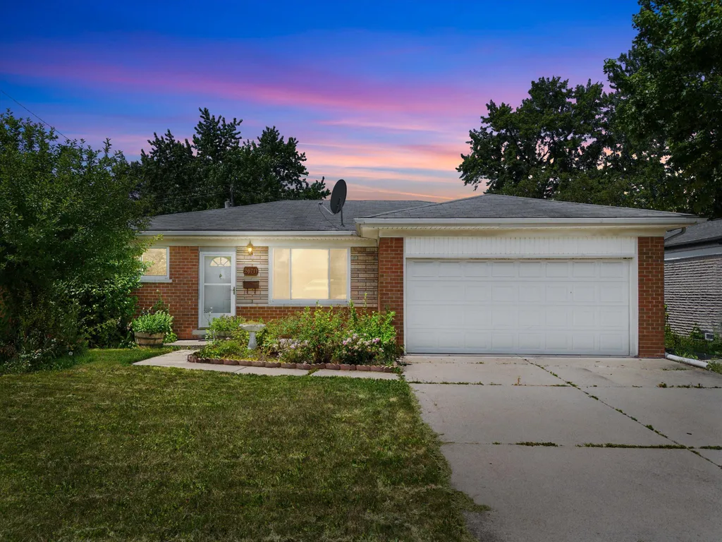 26711 Masch Drive Warren City MI 48091