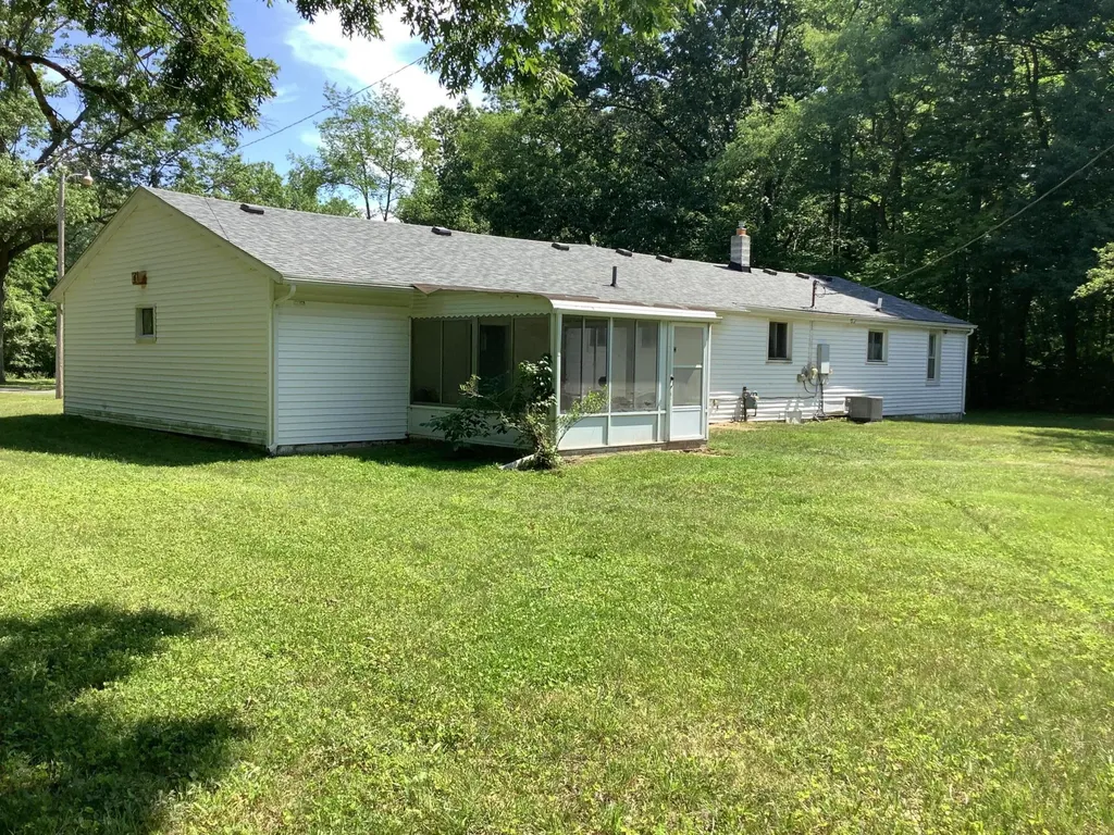 44481 Dunn Road Belleville City MI 48111