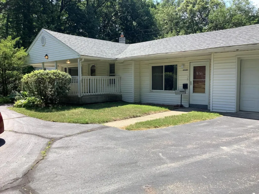 44481 Dunn Road Belleville City MI 48111