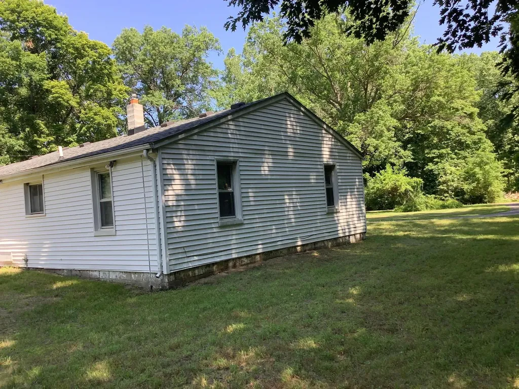 44481 Dunn Road Belleville City MI 48111