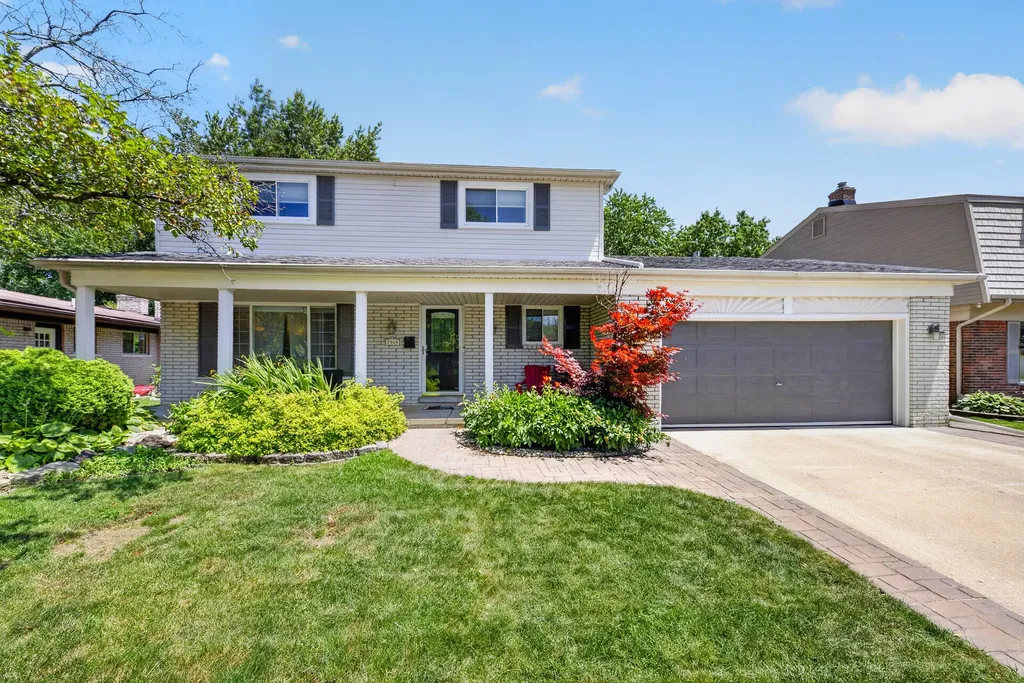 7568 Sussex Drive Canton Charter Township MI 48187