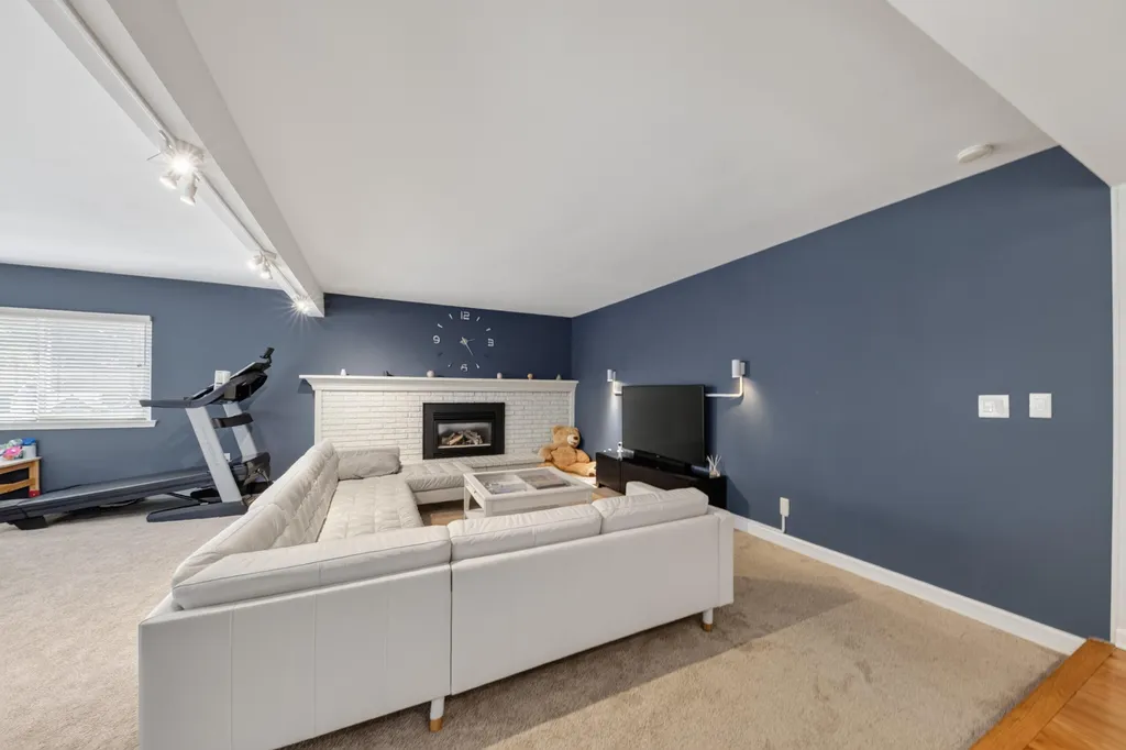 7568 Sussex Drive Canton Charter Township MI 48187