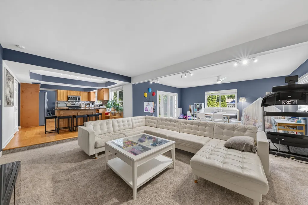 7568 Sussex Drive Canton Charter Township MI 48187