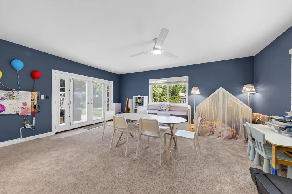 7568 Sussex Drive Canton Charter Township MI 48187