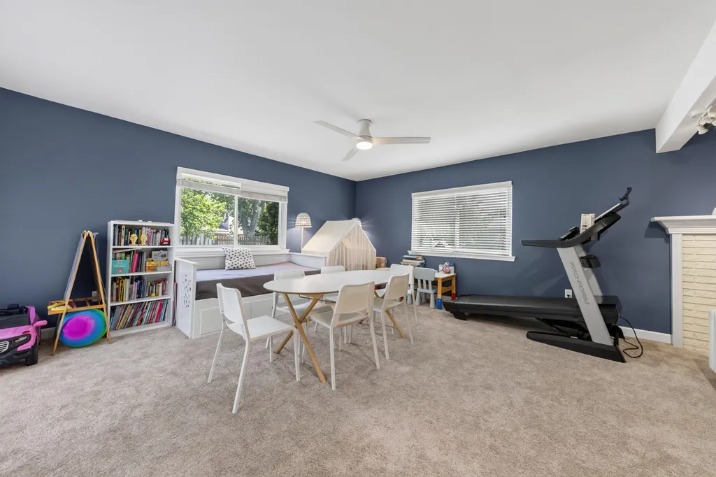 7568 Sussex Drive Canton Charter Township MI 48187