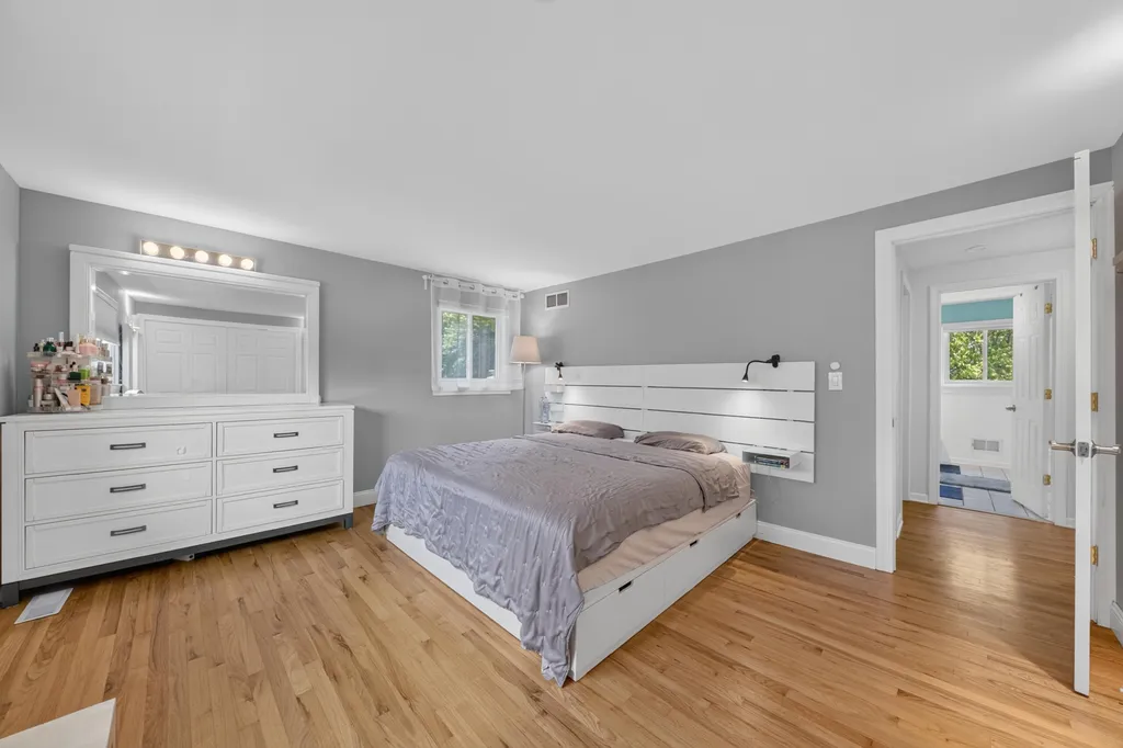 7568 Sussex Drive Canton Charter Township MI 48187