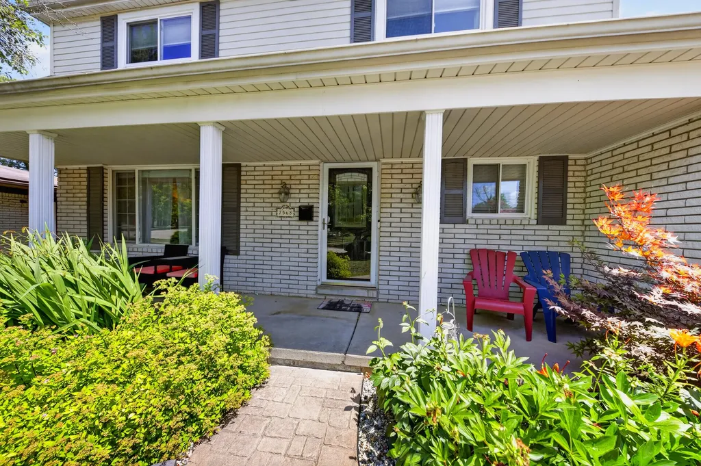 7568 Sussex Drive Canton Charter Township MI 48187