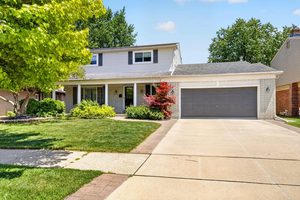 7568 Sussex Drive Canton Charter Township MI 48187