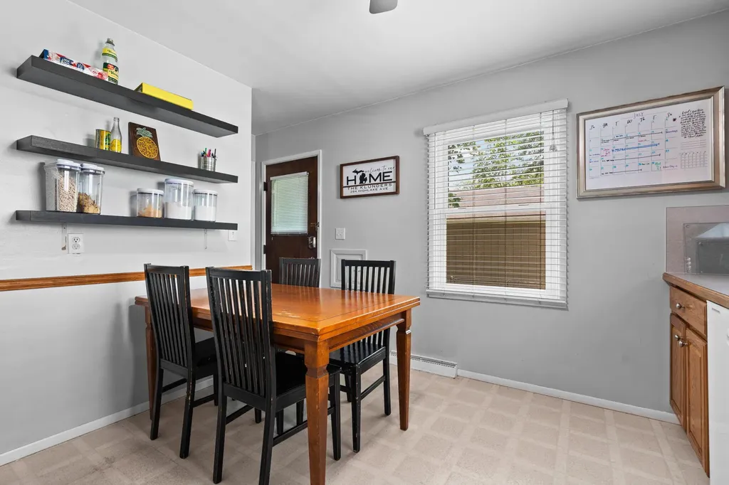 284 Highlake Avenue Ann Arbor City MI 48103