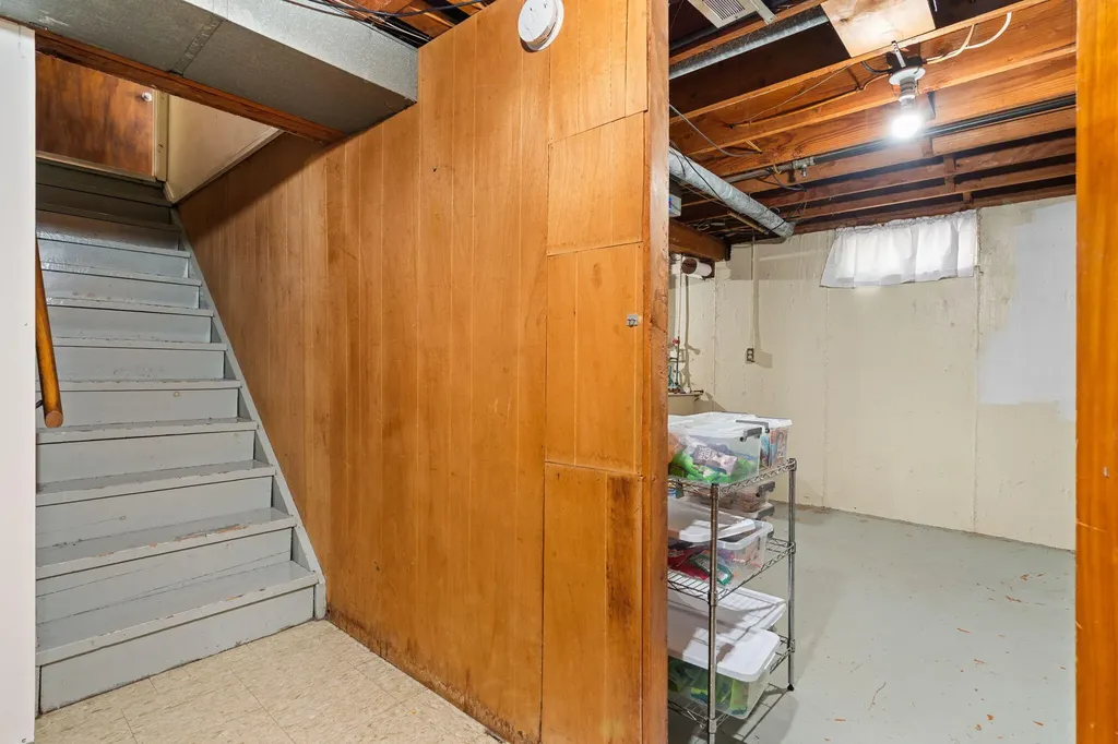 284 Highlake Avenue Ann Arbor City MI 48103