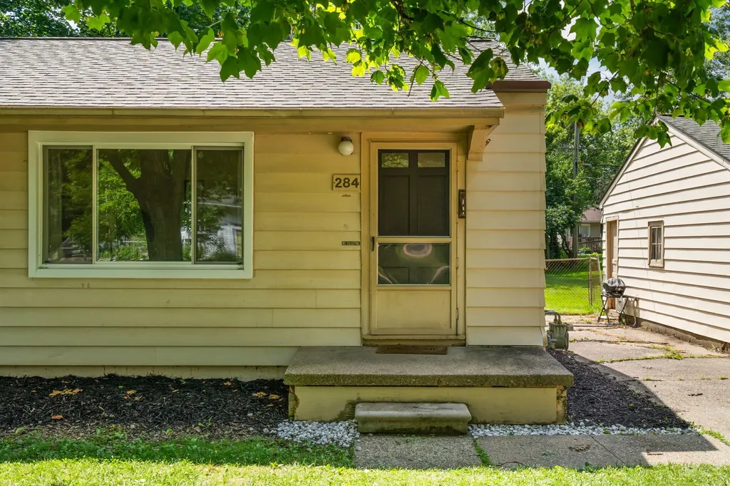 284 Highlake Avenue Ann Arbor City MI 48103