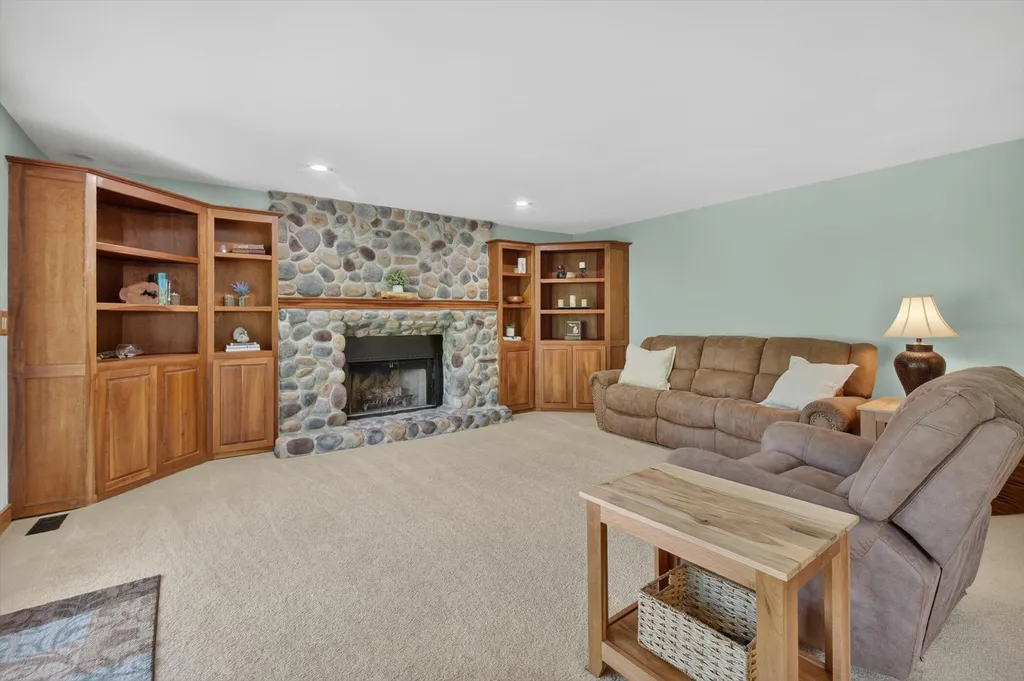 9236 Stoneyfield Court Dexter Township MI 48130