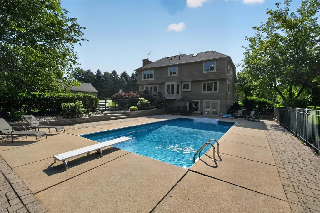 9236 Stoneyfield Court Dexter Township MI 48130