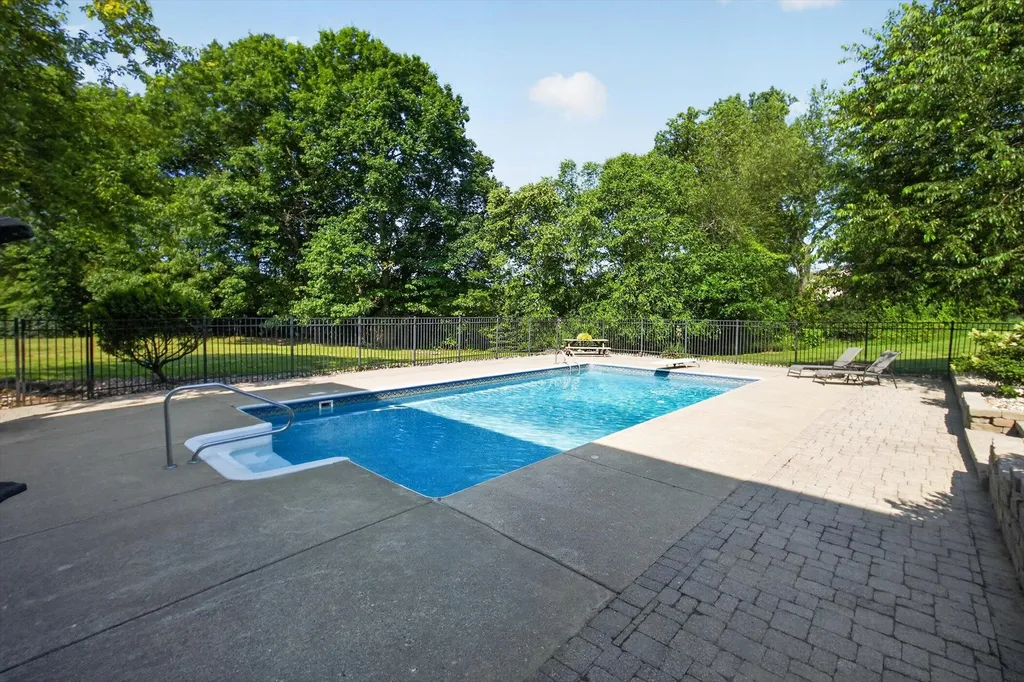 9236 Stoneyfield Court Dexter Township MI 48130