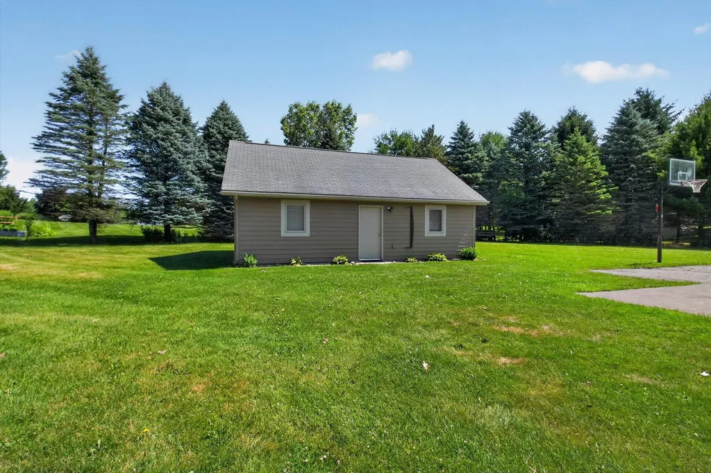 9236 Stoneyfield Court Dexter Township MI 48130