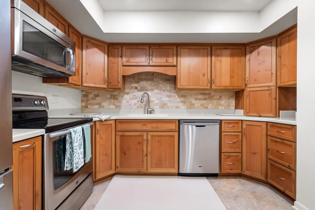 2115 Nature Cove Court Ann Arbor City MI 48104