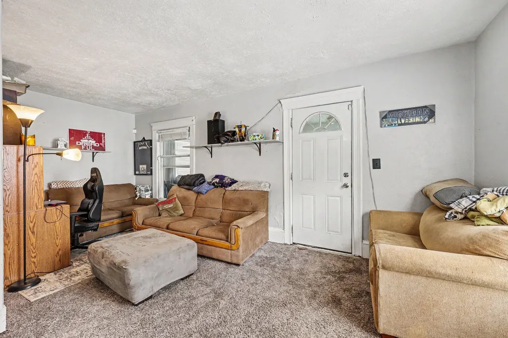 134 Hollis Street Jackson City MI 49203