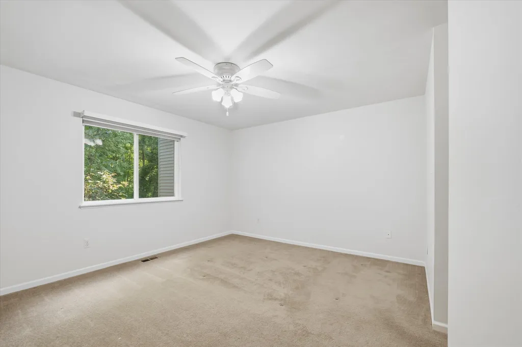 2598 Woodcliff Trail Hartland Township MI 48353