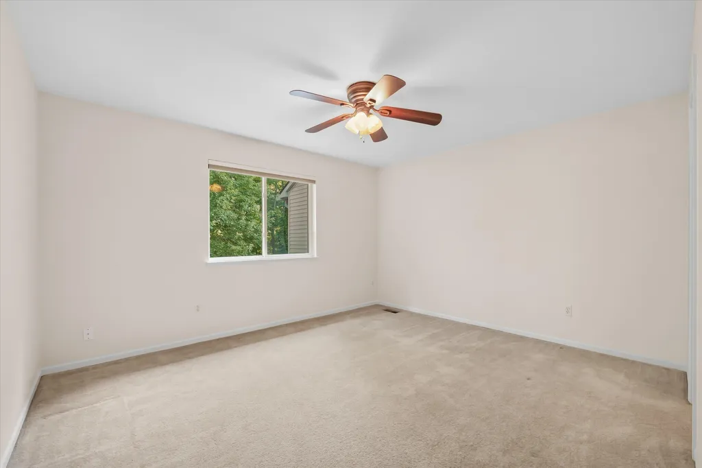 2598 Woodcliff Trail Hartland Township MI 48353