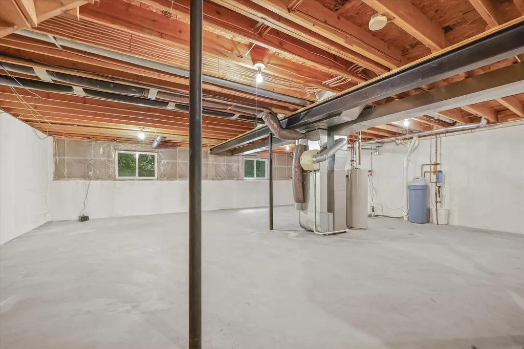 2598 Woodcliff Trail Hartland Township MI 48353