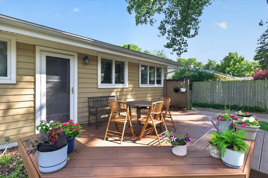 2710 Hampshire Road Ann Arbor City MI 48104