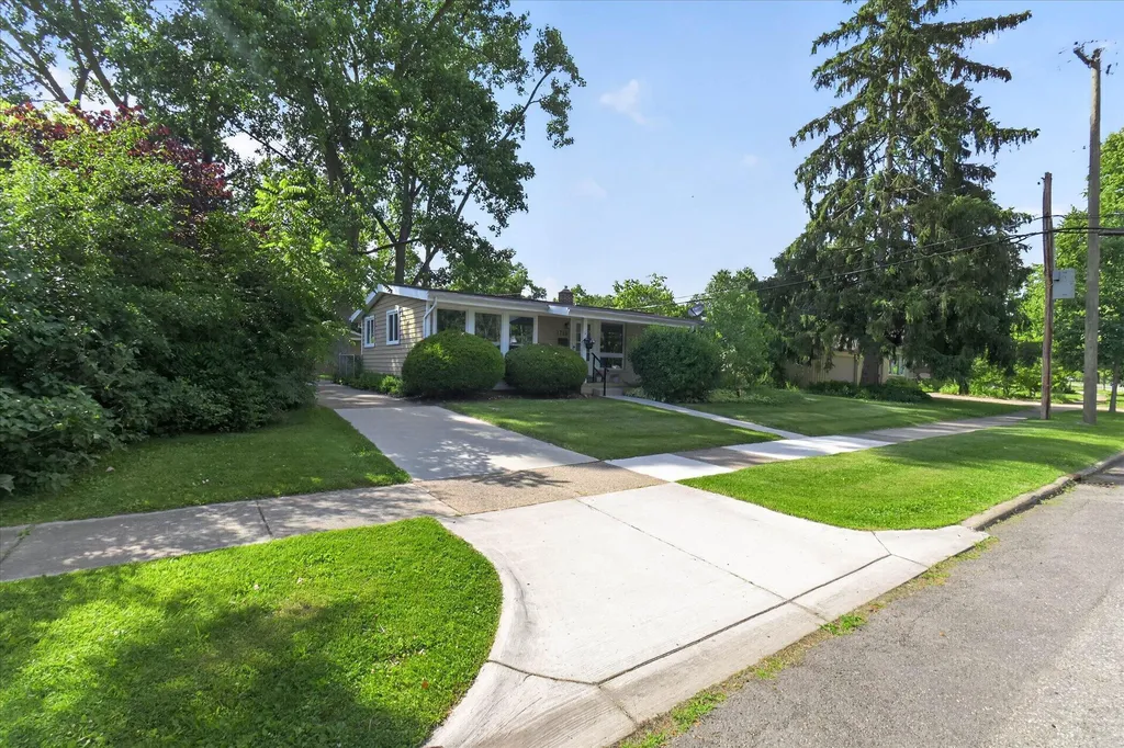 2710 Hampshire Road Ann Arbor City MI 48104